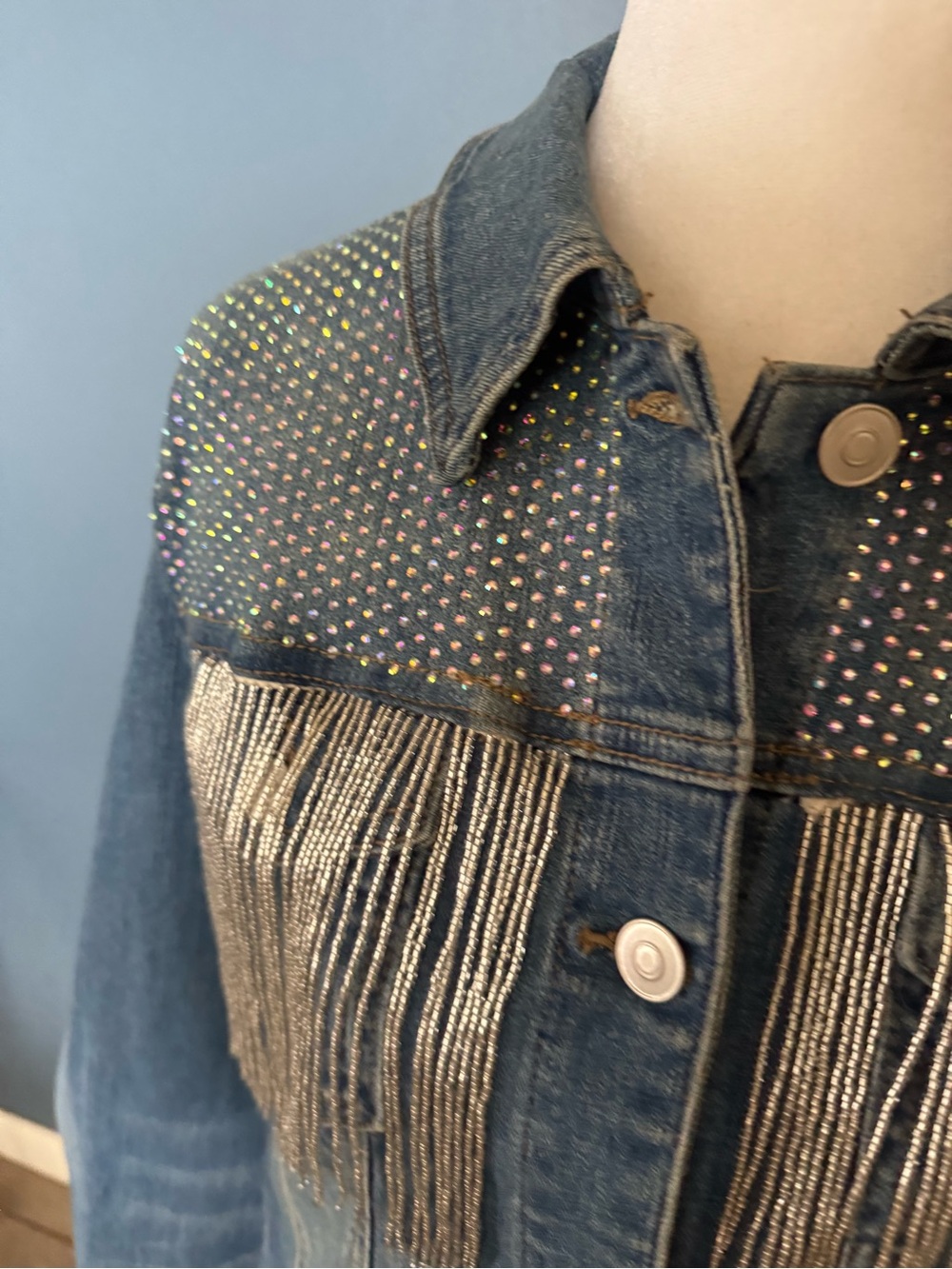 ✨ GORGEOUS Western Glam Rhinestone Fringe Denim Jacket ✨ L - Picture 14 of 15